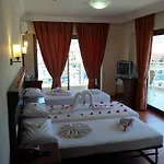 Cihantuerk Hotell 3*