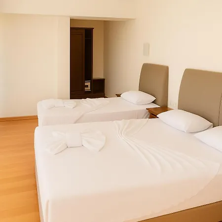 Hotel Cihantuerk 3*