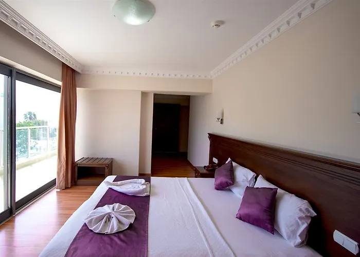 Hotel Cihantuerk 3*